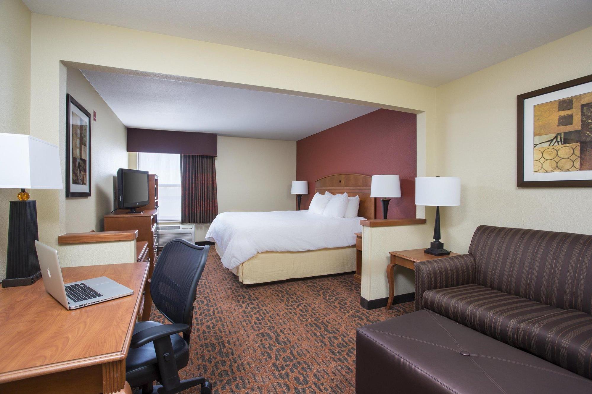 Hampton Inn Wichita-East Exterior photo